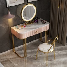 0cf97e482eb0f244be95cc84cb2348bed52d252fd27918e301334cd0a75e.jpg