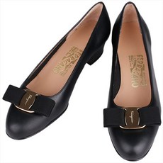 페라가모펌프스