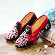 여성꽃신고무신