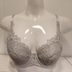 d10b9f2bedd42c9a3307e814414aa2ca5c3f360ce55ad2579dd0ea7feb2c.jpg