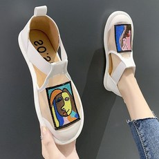 여자프라다운동화