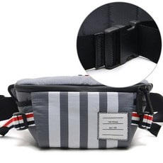 톰브라운 Thom Browne 남성 벨트백 9784242
