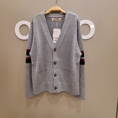 cbe9684ddcdc587d73bf1526111f8d2bf03216ce5e131a3a03099403c25e.jpg