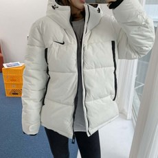 d45d804107ece8e9d56b1ae4dbdd8826eeb0d287704cfe72f9cb809e3c2f.jpg