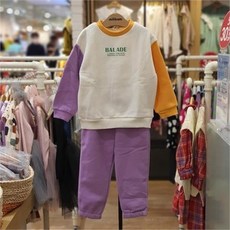98ae0efbe78f2ca6648bc0d0832eec4fcf462b4001c456ff8ead0ef014de.jpg