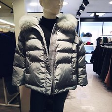 a2e6b6e039e43bc92540990b94165764e577dc1069d9d10a478f5e5f90c1.jpg