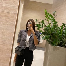 18a378d1d98185388fff2f9ecd27249dcc4067cc749932983395a4b2979d.jpg