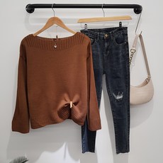 b165c960b1407d6e2f20843054ee59eb6e98de2c49de1771e4fb20bbb046.jpg