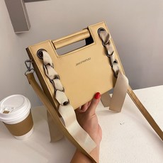 884764b944ea5b8f57ae9c64c33ffb6e1140e9c252a8ab684a65ada60db7.jpg