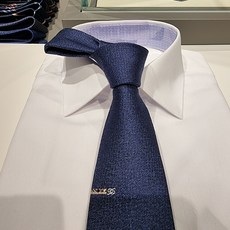 닥스큐빅넥타이