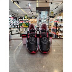 써니코 신발 [백화점매장판]SAUCONY 써코니 러닝화 AURA TR S10863-10 블랙/LUX