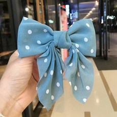 아기세틴나비넥타이