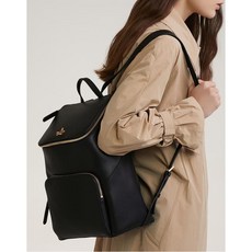헤지스 악세서리 여성 19FW 블랙 퍼피장식 소가죽 백팩 WIBA9F801BK