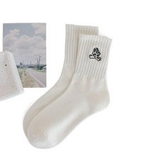 Makone양말 여성 여름 보트 양말 귀여운 스마일 수 놓은 보이지 않는 양말 면화 흰색 양말 충격 짧은 양말