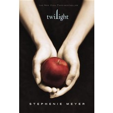 Twilight (Twilight Saga) by Stephenie Meyer (2006-09-01) [paperback], Twilight (Twilight Saga) by St