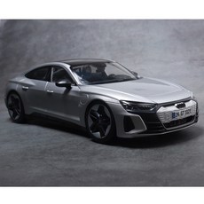 1:18스케일 2022년형 전기차 아우디 RS e-트론 GT 다이캐스트 모형