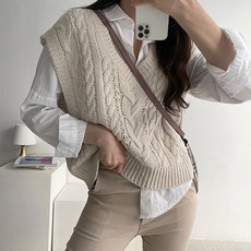 꽈배기니트조끼