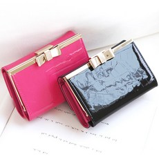 명품여성중지갑