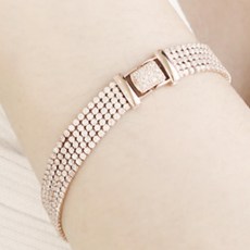 30fa8cc0-4ab4-4acb-a6e0-57650bd5033e.jpg