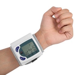 혈압측정기 자동전자 혈압계 손목 부모님 선물 가정용 혈압계혈압측정기 자동전자 디지털