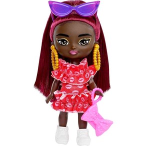 Barbie 엑스트라 미니 인형 금발 머리 베레모 대표팀 재킷 및 액세서리 스탠드 8.3cm(3.25인치)