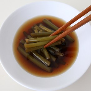 [여우마을 수제반찬] 더 맛있는 간장마늘쫑 업소용 마늘쫑장아찌, 4kg, 1개