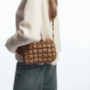 코스 COS QUILTED FLAP CROSSBODY - LEATHER 1208818003 BEIGE