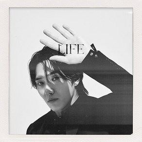 [Feel Kim] 김필 미니 3집 LIFE [한정 판매] / 1. You 2. LIFE 3. Illusion 4. mumble 5. Salvation