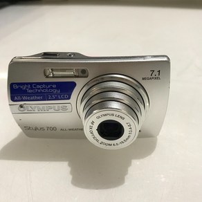 올림푸스 스타일러스 700 7.1MP 전천후 디지털 카메라(배터리 포함), 1개