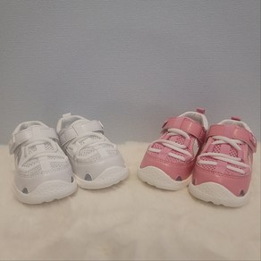 [아가방] 논현점*메쉬소재로 가볍고 통기성좋아 시원한 샌들/찍찍이로 발을 안전감있게 잡아주는 편안한 샌들운동화