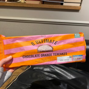 240g 막스앤스펜서 8 얼티밋 초콜릿 오렌지 티케이크 M&S Chocolate Oange Teacakes, 1개