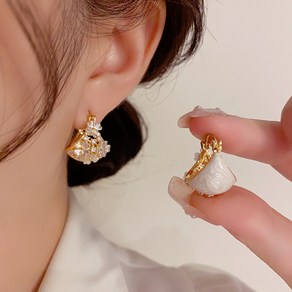 하라크 14k금 도금 큐빅 꽃무늬 양면 링 귀걸이