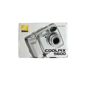 니콘 COOLPIX 5600 5.1MP 디지털 카메라 - 실버