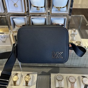 마이클코어스 페블 가죽 크로스바디 백 MICHAEL KORS Coope Pebbled Leathe Cossbody Bag 37F2LCOL6L 호환