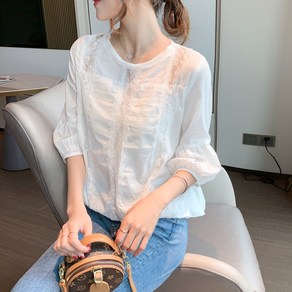 여성용 레이스 셔츠 잔꽃 퍼프소매 블라우스 간절기 펀칭 상의 Women's Blouse D635