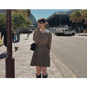 [리리앤코] 오드빈츠 플리츠 벨트 미니 스커트
