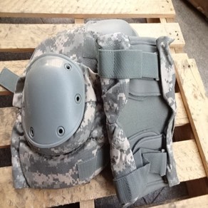 USGI US 무릎패드 니패드 무릎 패드 보호장구류 미군용 보호 작업보호대 ACU KNEE PAD MADE IN USA, ACU패턴 무릎패드(미세한 기스 있는제품), ACU 패턴