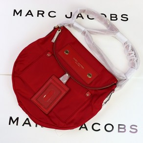 마크제이콥스﻿ Mac Jacobs Peppy Natasha Nylon Cossbody Bag﻿ ﻿프레피 나타샤 나일론 크로스바디 백 ﻿M0014625