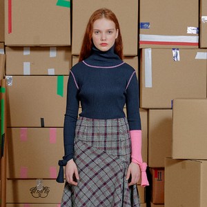 아이아이 여성용 SLEEVE KNOT COLOR COMBINATION TOP