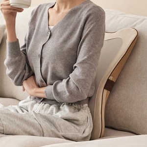 이노브엠 체어핏 무선 등허리 스트레칭 마사지 기구 IA-B100FN, 베이지