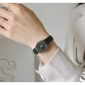나음다름 여성 빈티지 패션 손목시계 손목시계메이커