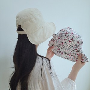 느와드코코 양면 소두 잔꽃무늬 턱끈 벨크로 봄 여름 중년 모자