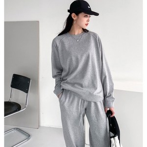 민스타일 삼각포인트 오버핏 언발맨투맨 조거팬츠