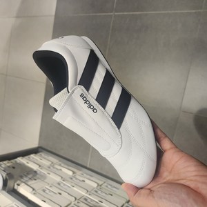 아디다스 슬립온 태권도화