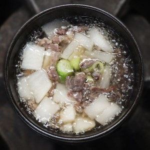 군산 한일옥 한우무우국 소고기뭇국 간편식 국밥 캠핑요리 해장국 매장보다 많은 육수, 4개, 800g