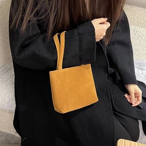 심플한하루 스웨이드 미니백 가볍게 외출시 사용하는 손가방 토트백