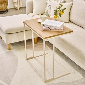 영진앵글(주) 이동식 사이드테이블 거실 소파 침대 노트북테이블-조립형, 크림색상 - 조립형