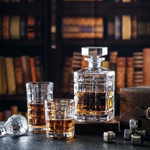 크리스탈 위스키 디캔터 세트 언더락잔 4P 포함, 클래식