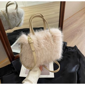 가을 겨울 퍼백 털가방 핸드백 미니가방 숄더백 방한 고급스러운 크로스 토트백