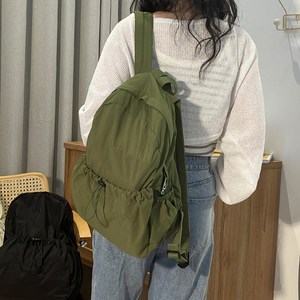 공유 데일리 경량 나일론 백팩